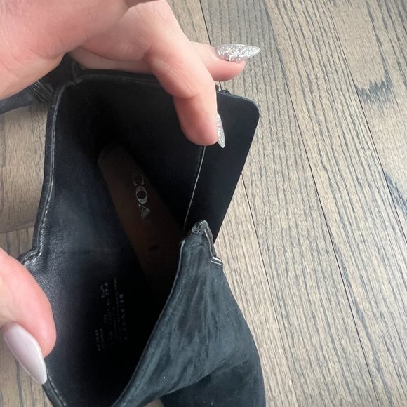 Coach Jemma Kid Suede Sleek Ankle Boot Heel Booties Side Zip Size 7.5 B Black - Picture 10 of 11